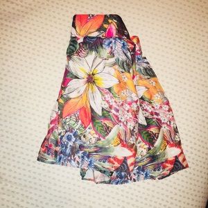 Zara floral print skirt